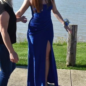 Social Couture prom dress